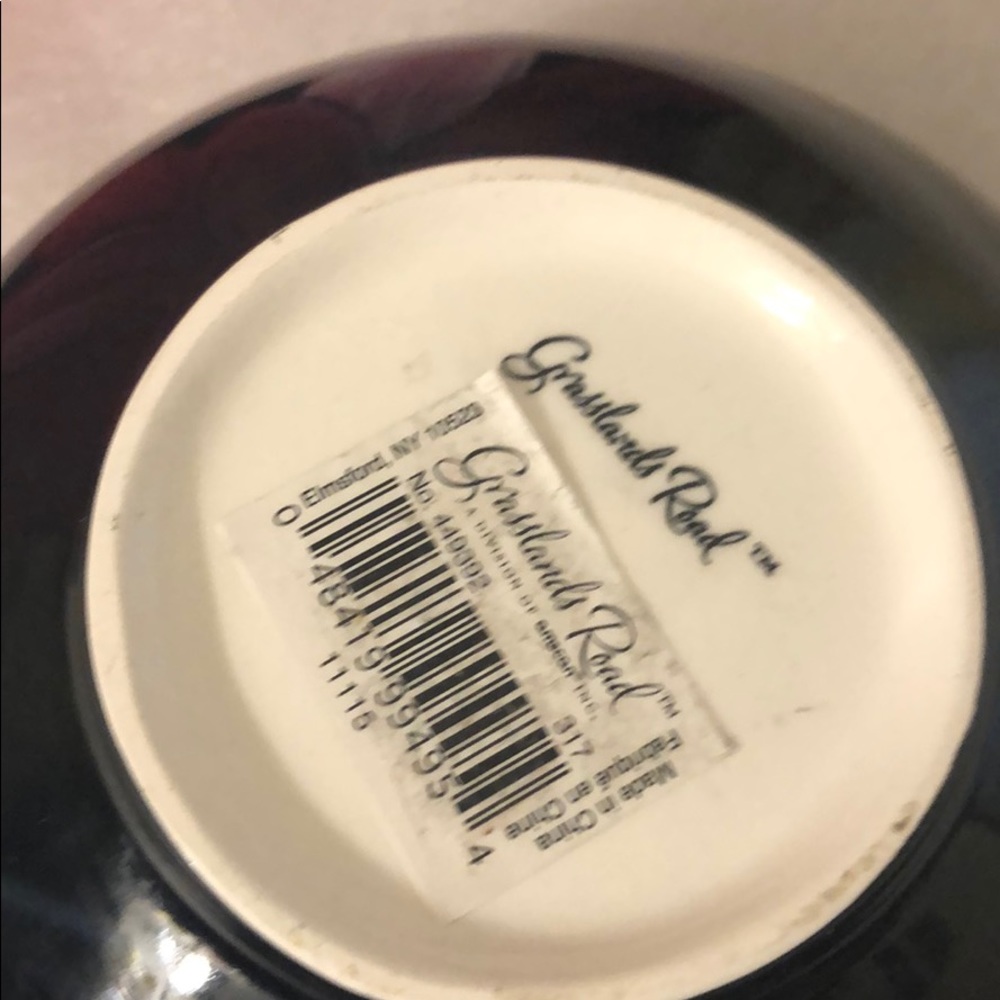 Grasslands Road ceramic Penguin bowl - Picture 10 of 17